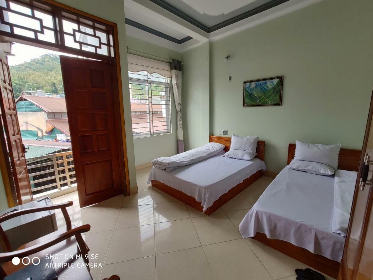Lang Xao Vang Ly Hoan Guesthouse מראה חיצוני תמונה